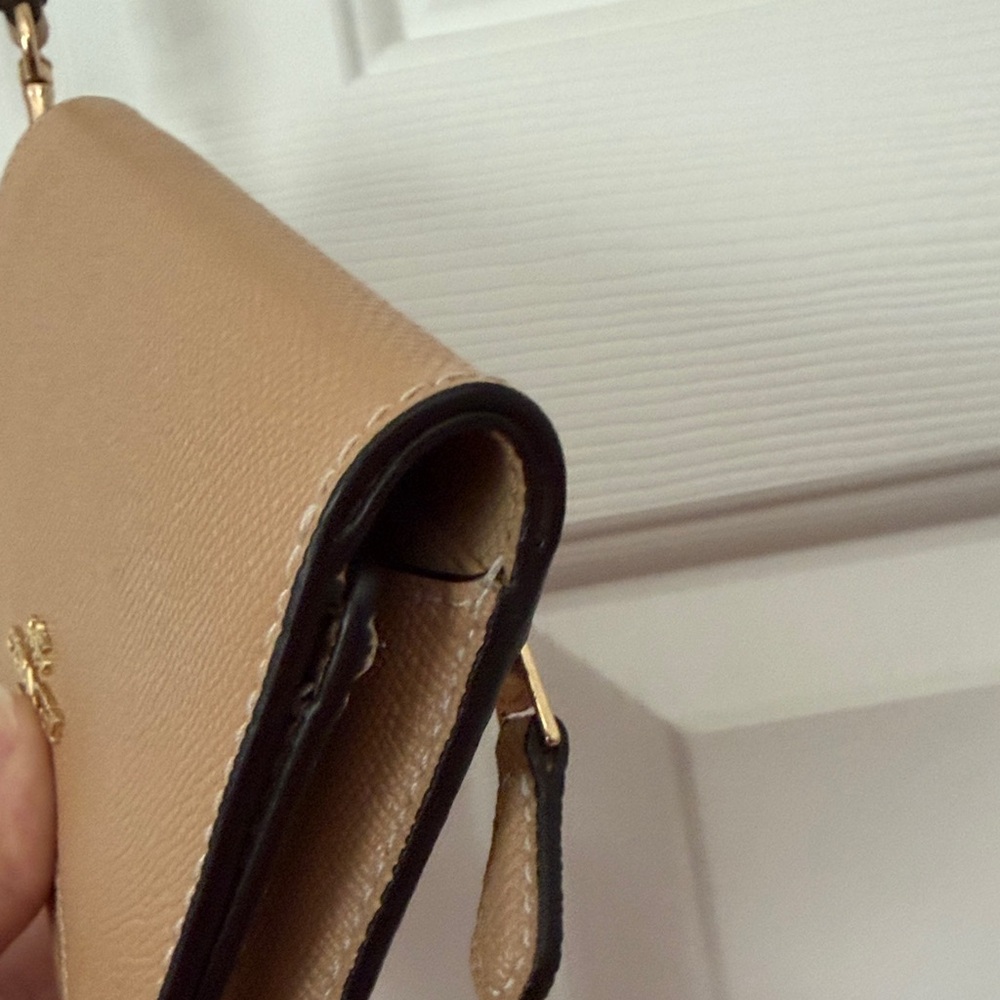 EUC Coach Tan Pebbled Leather Wristlet Wallet with Gold Hardware - Picture 7 of 10